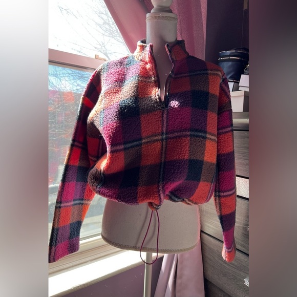 American Eagle Cropped oversized Sherpa medium - Picture 8 of 9